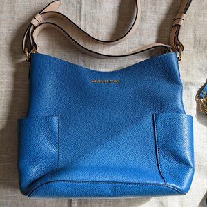 Cornflower Blue Pebbled Leather Michael Kors Hobo Handbag w/ wallets